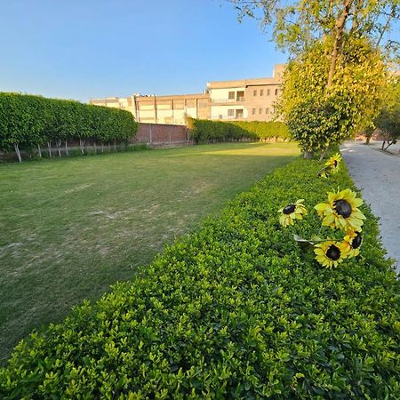 Govind Resort Mathura Exteriör bild